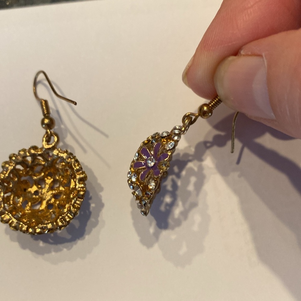 Earrings - Picture 3 of 5